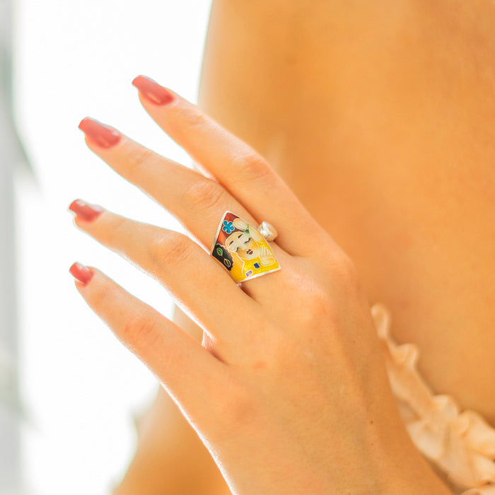 Sweet Embrace Ring